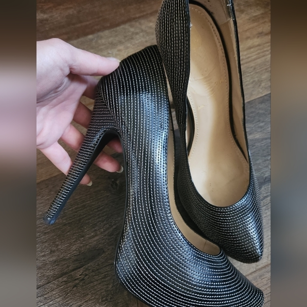Colin Stuart Heels - Picture 16 of 16